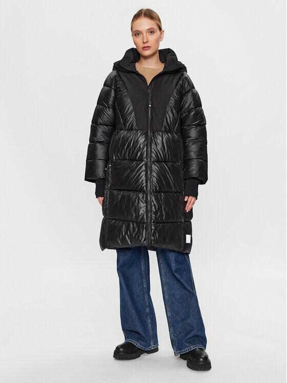 Пуховик оверсайз Didriksons, черный
Пуховик оверсайз Didriksons, черный