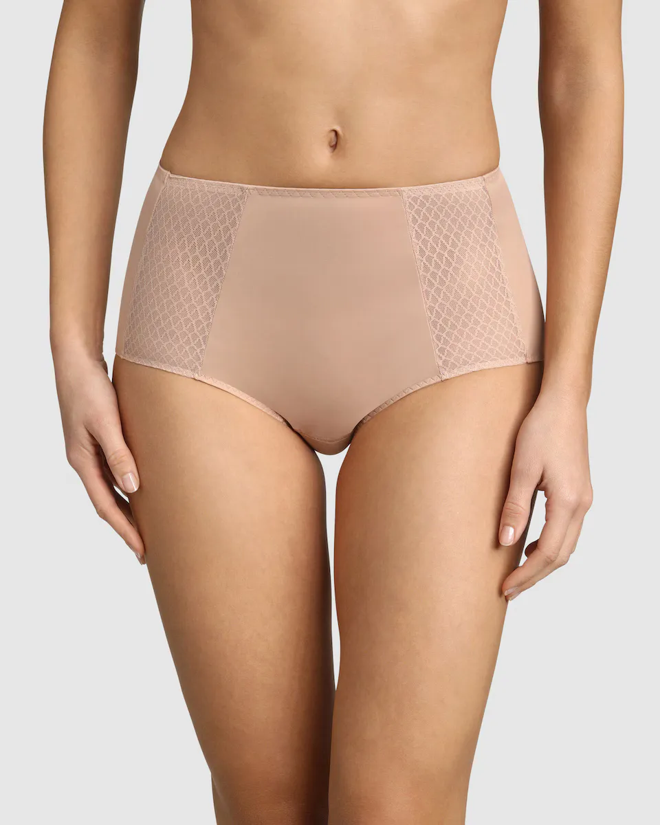 Трусики с завышенной талией из мягкой микрофибры Dim, цвет Natural
Трусики с завышенной талией из мягкой микрофибры Dim, цвет Natural