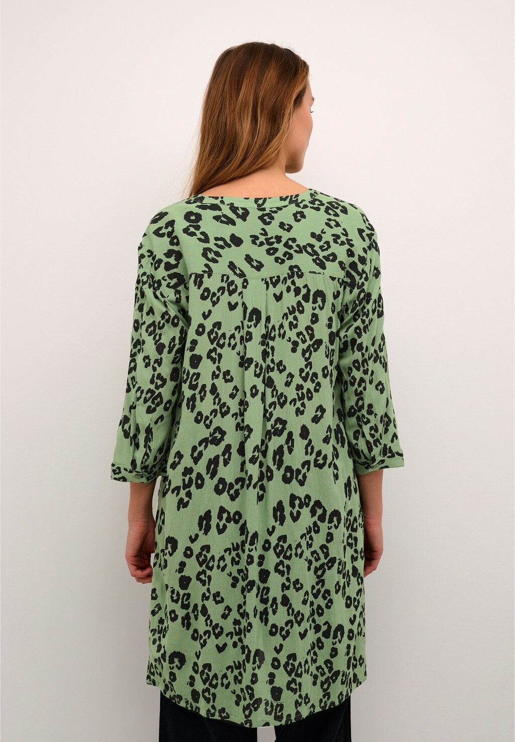 Туника Bpleoelle Kaffe, кашемировый зеленый черный большой лев
Туника Bpleoelle Kaffe, кашемировый зеленый черный большой лев