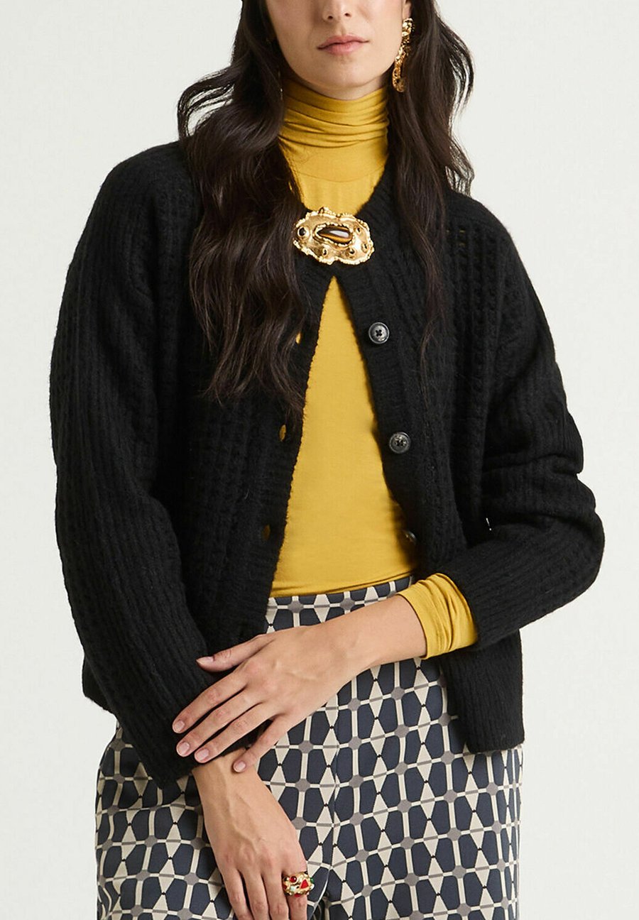 Кардиган Maliparmi Cardigan, Black
Кардиган Maliparmi Cardigan, Black