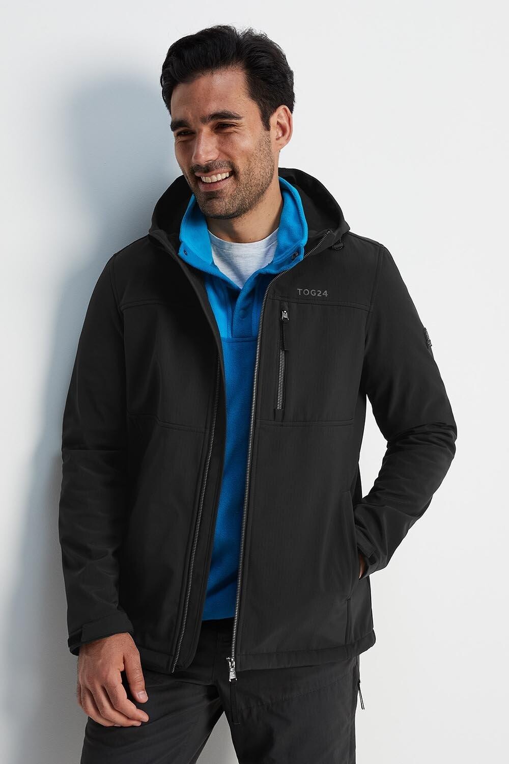 Куртка из софтшелла "Truro" с капюшоном TOG24, черный
Куртка из софтшелла "Truro" с капюшоном TOG24, черный