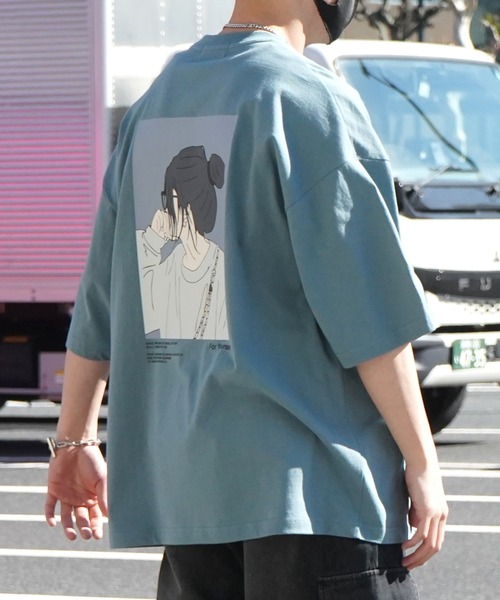 Футболка оверсайз с коротким рукавом, принтом на спине и вышивкой ILL'S
Футболка оверсайз с коротким рукавом, принтом на спине и вышивкой ILL'S