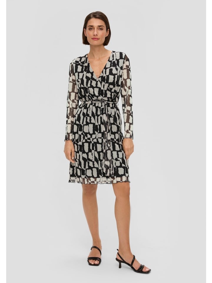 Короткое платье s.Oliver BLACK LABEL Kleid kurz, черный
Короткое платье s.Oliver BLACK LABEL Kleid kurz, черный