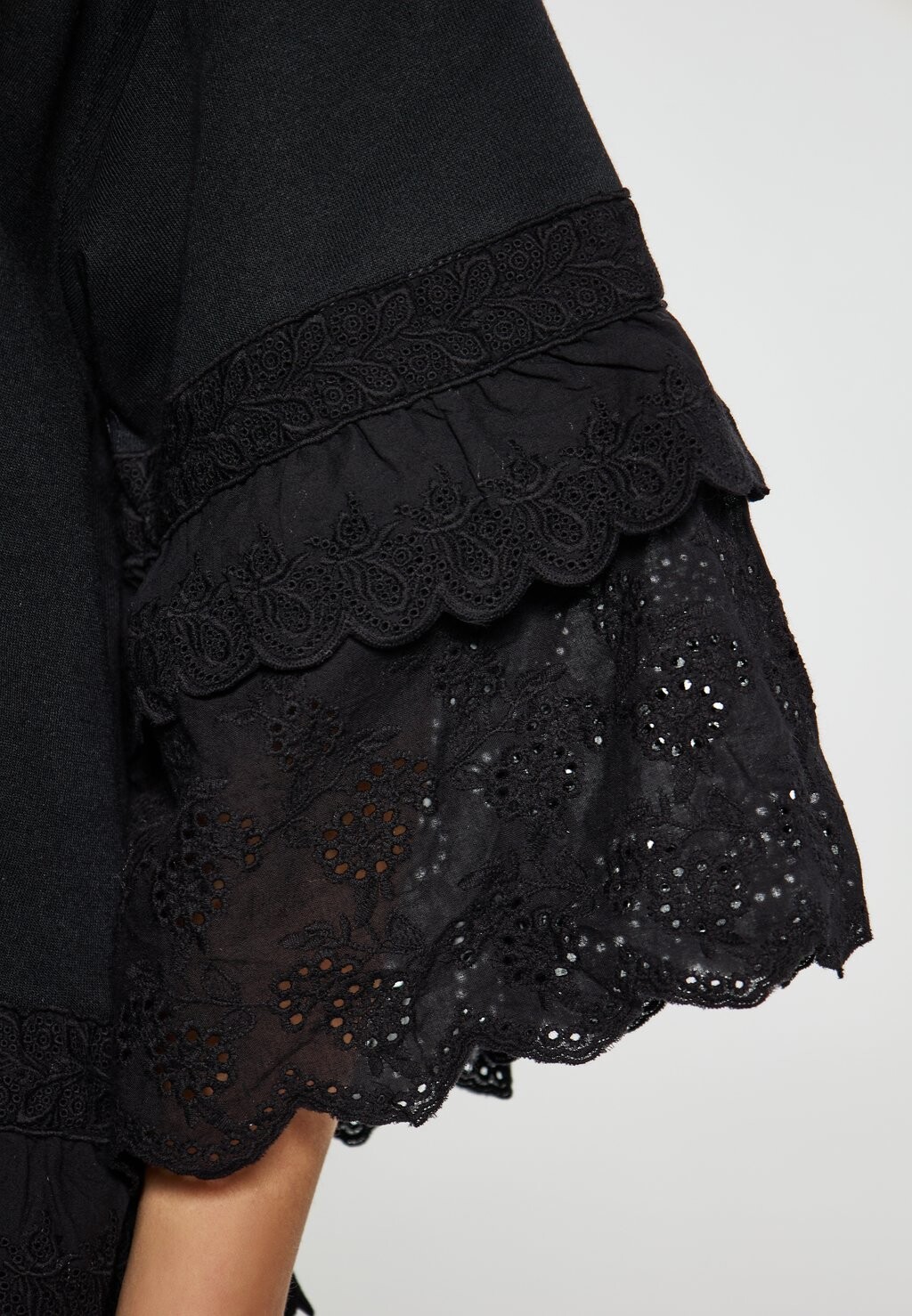 Толстовка faina, черный
Толстовка faina, черный