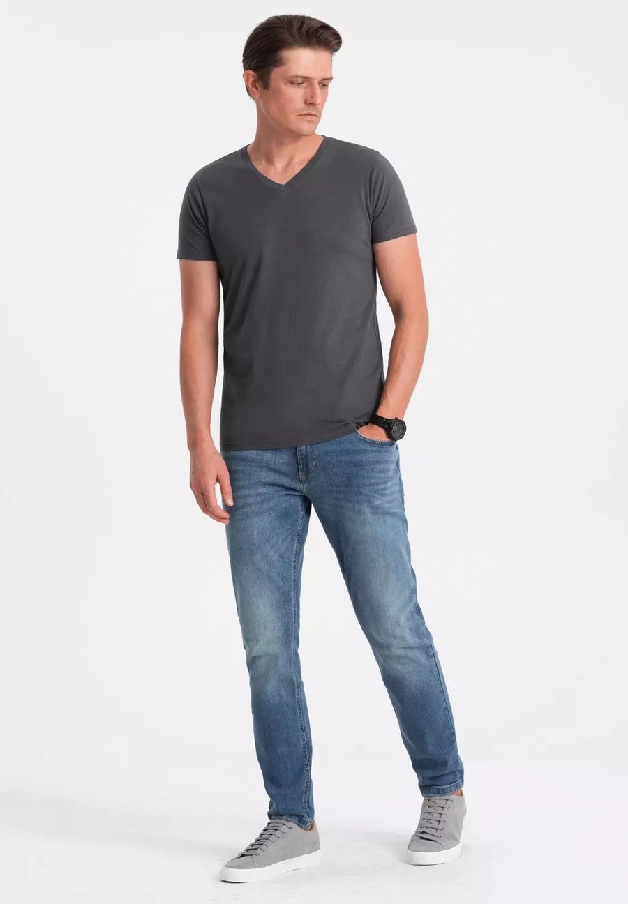 Футболка Ombre 3 PACK V-NECK , Dark Grey, Серый, Футболка Ombre 3 PACK V-NECK , Dark Grey
Футболка Ombre 3 PACK V-NECK , Dark Grey, Серый, Футболка Ombre 3 PACK V-NECK , Dark Grey