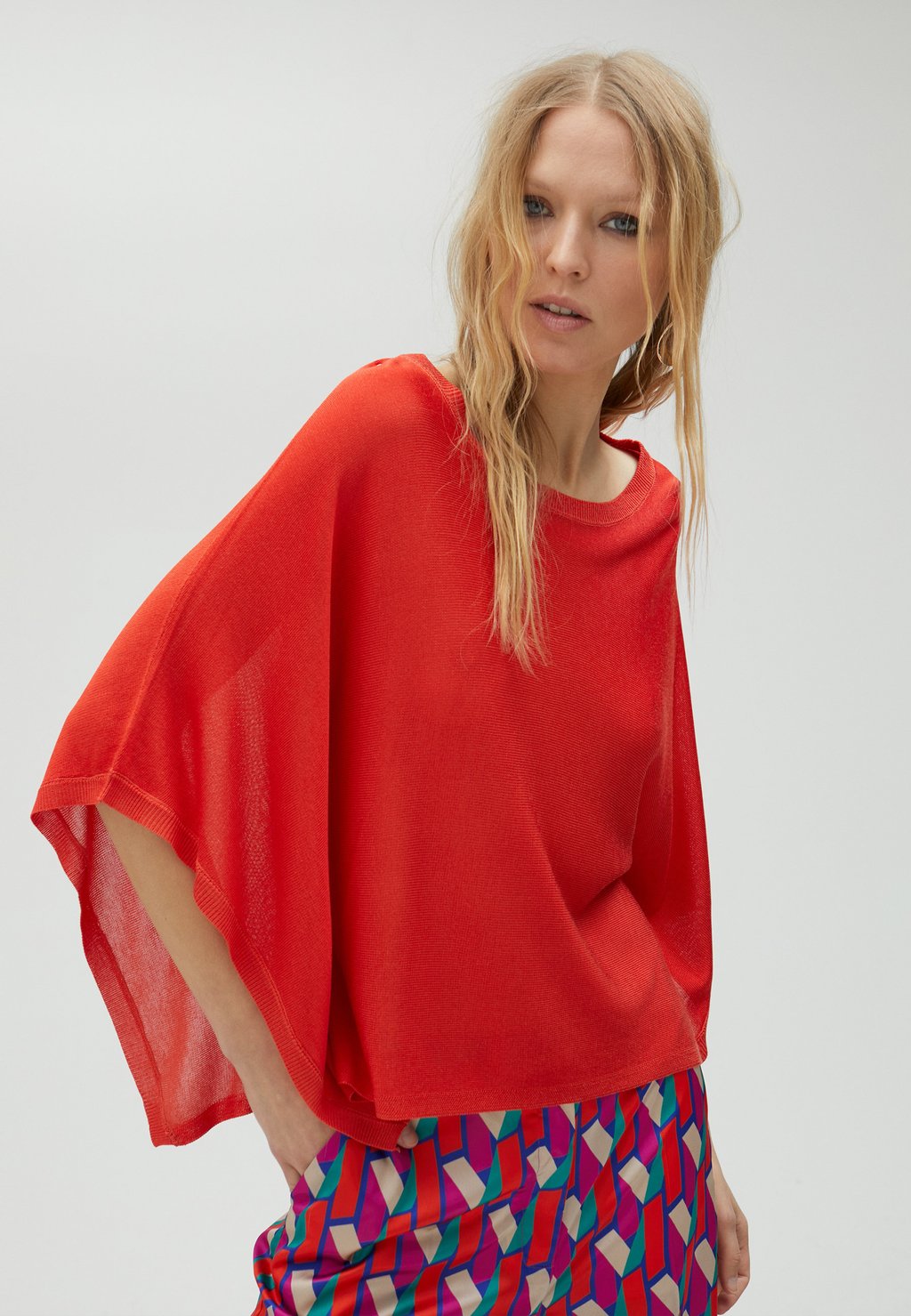 Свитер LOLA CASADEMUNT, красный
Свитер LOLA CASADEMUNT, красный