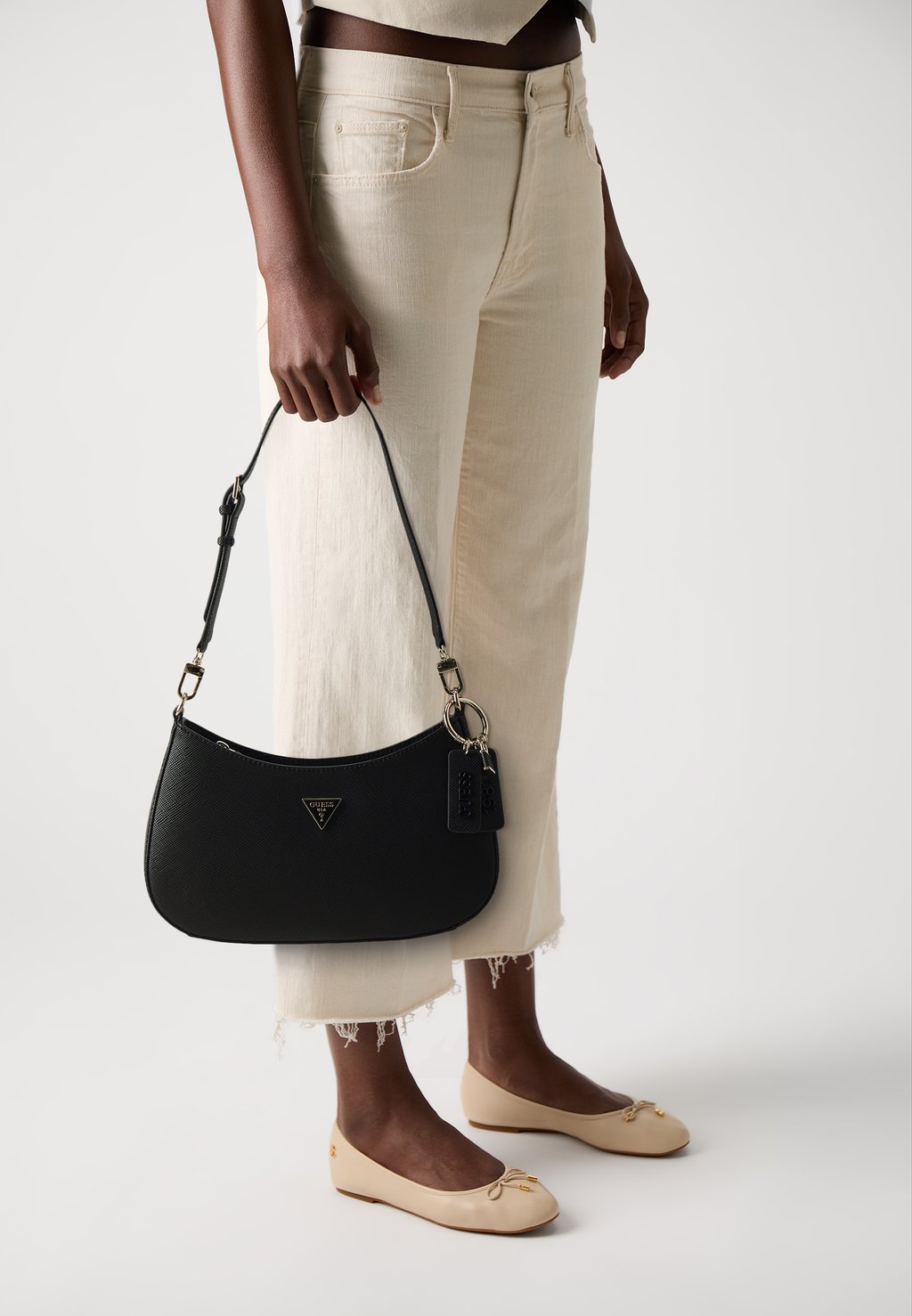 Сумка NOELLE Guess, черный
Сумка NOELLE Guess, черный