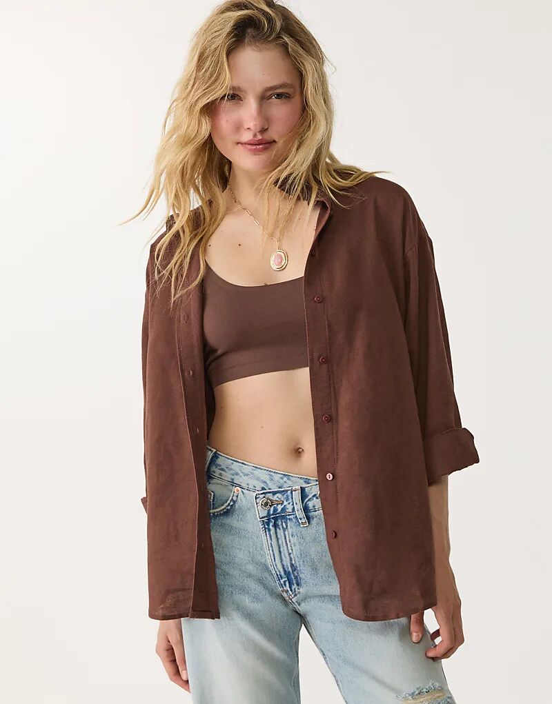 Коричневая рубашка Stradivarius из льняной смеси
Коричневая рубашка Stradivarius из льняной смеси