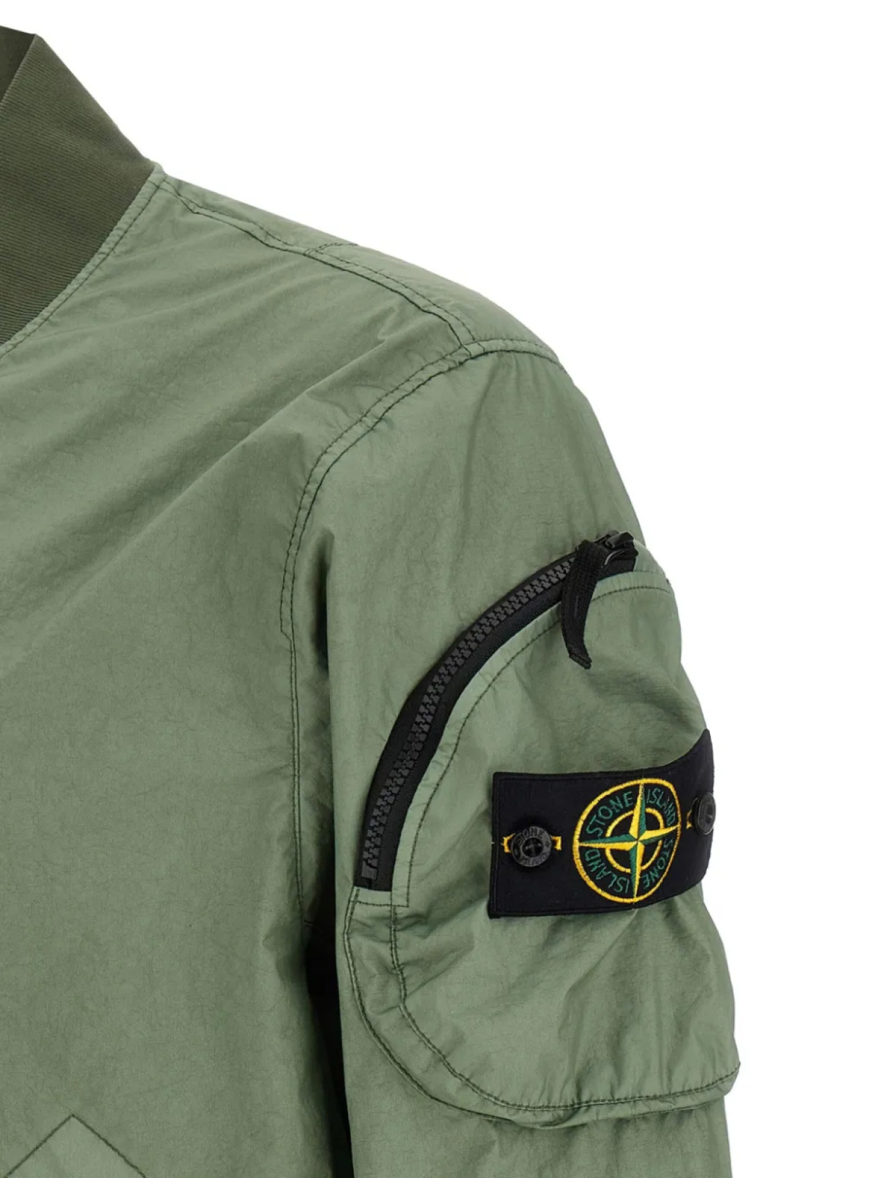 Куртка-бомбер Membrana 3L TC Stone Island, зеленый
Куртка-бомбер Membrana 3L TC Stone Island, зеленый