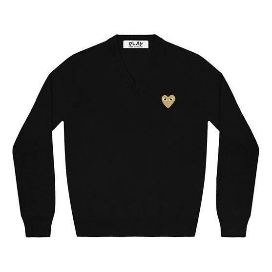 Свитер v-neck pullover gold emblem 'black' Comme Des Garcons Play, черный
Свитер v-neck pullover gold emblem 'black' Comme Des Garcons Play, черный