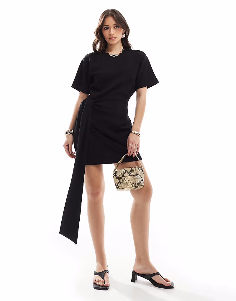 Мини-платье 4th & Reckless с драпировкой черного цвета
Мини-платье 4th & Reckless с драпировкой черного цвета