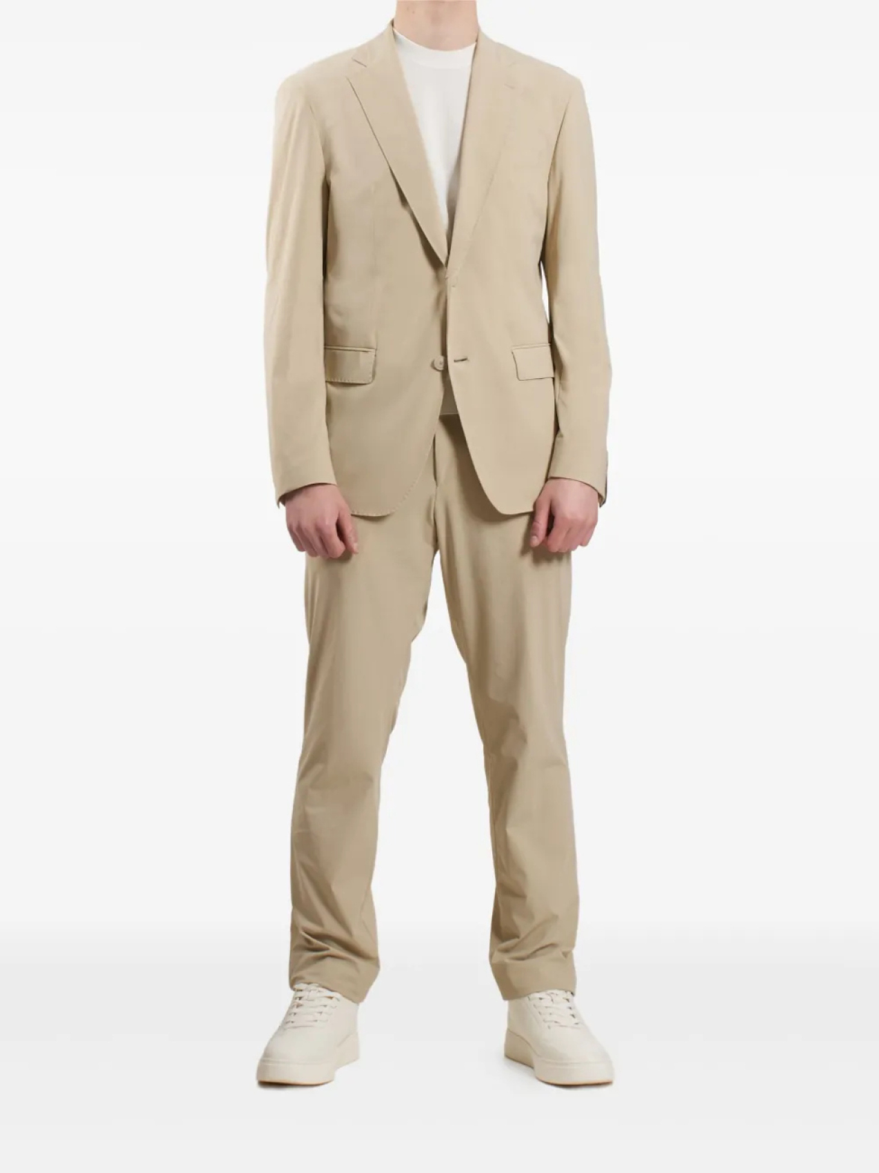 Однобортный костюм с заостренными лацканами BOSS, нейтральный
Однобортный костюм с заостренными лацканами BOSS, нейтральный