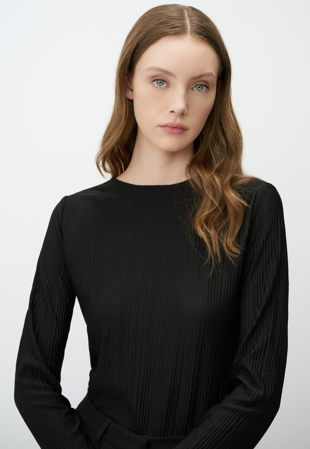 Джемпер CREW NECK Jimmy Key, черный
Джемпер CREW NECK Jimmy Key, черный