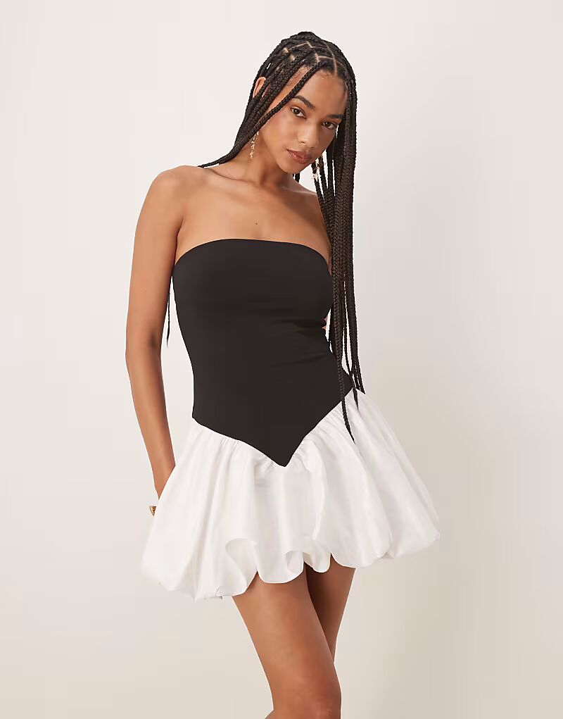 Мини-платье Bardot Vega без бретелек в черно-белом цвете
Мини-платье Bardot Vega без бретелек в черно-белом цвете