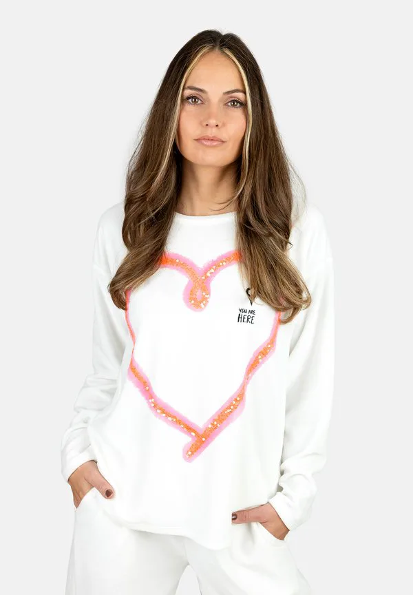 Толстовка с сердечком ники Grace, Offwhite, Белый, Толстовка с сердечком ники Grace, Offwhite
Толстовка с сердечком ники Grace, Offwhite, Белый, Толстовка с сердечком ники Grace, Offwhite