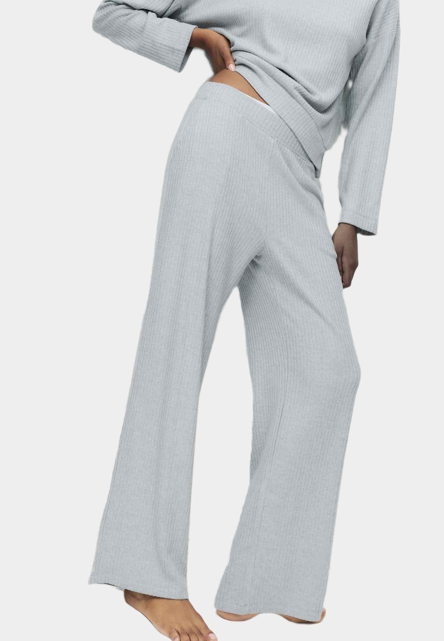 Пижамные брюки Marks & Spencer RIBBED, Grey
Пижамные брюки Marks & Spencer RIBBED, Grey