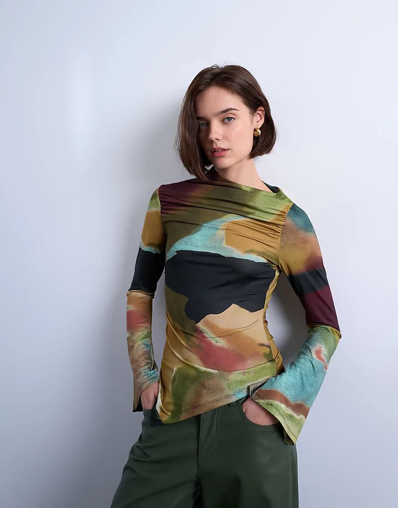 Асимметричный топ Topshop с принтом и вырезом-лодочкой, разноцветный
Асимметричный топ Topshop с принтом и вырезом-лодочкой, разноцветный