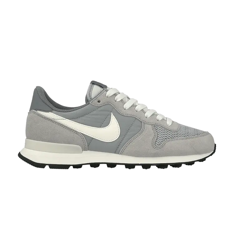 Кроссовки Nike Internationalist, серый
Кроссовки Nike Internationalist, серый