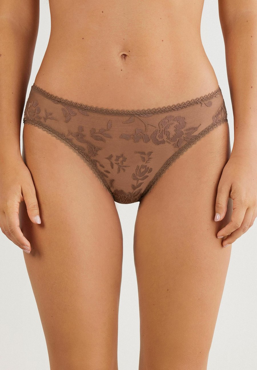 Брифы Intimissimi Briefs, Natural/Camel
Брифы Intimissimi Briefs, Natural/Camel