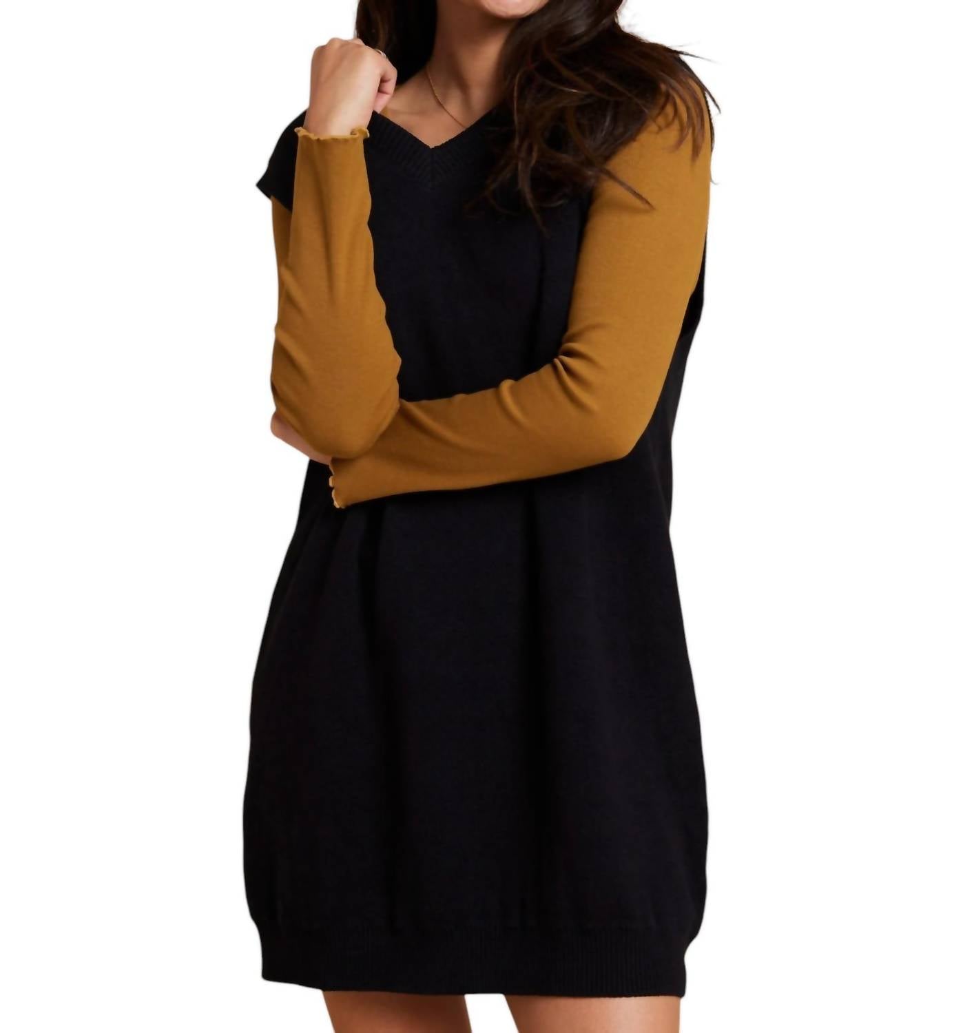 Платье-свитер Edna черного цвета Known Supply
Платье-свитер Edna черного цвета Known Supply