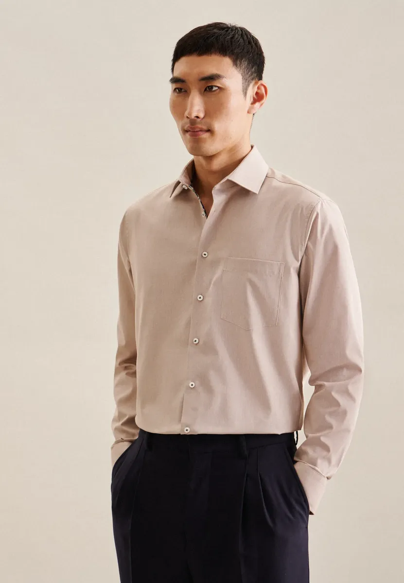 Деловая рубашка seidensticker "Regular", стандартный воротник "Кент" с длинными рукавами, однотонная, коричневый
Деловая рубашка seidensticker "Regular", стандартный воротник "Кент" с длинными рукавами, однотонная, коричневый