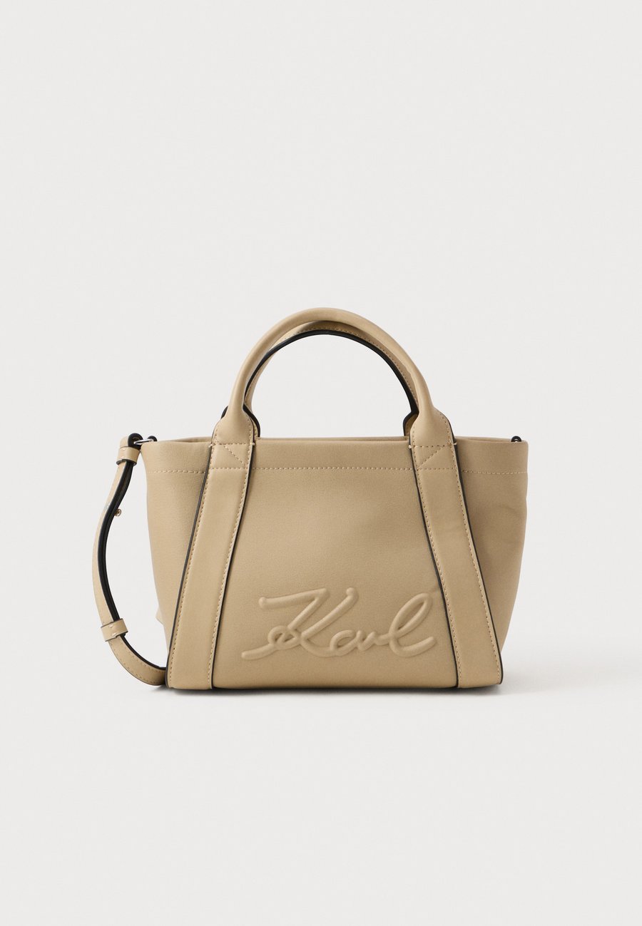 Сумка KARL LAGERFELD VILLE TOTE, Beige
Сумка KARL LAGERFELD VILLE TOTE, Beige