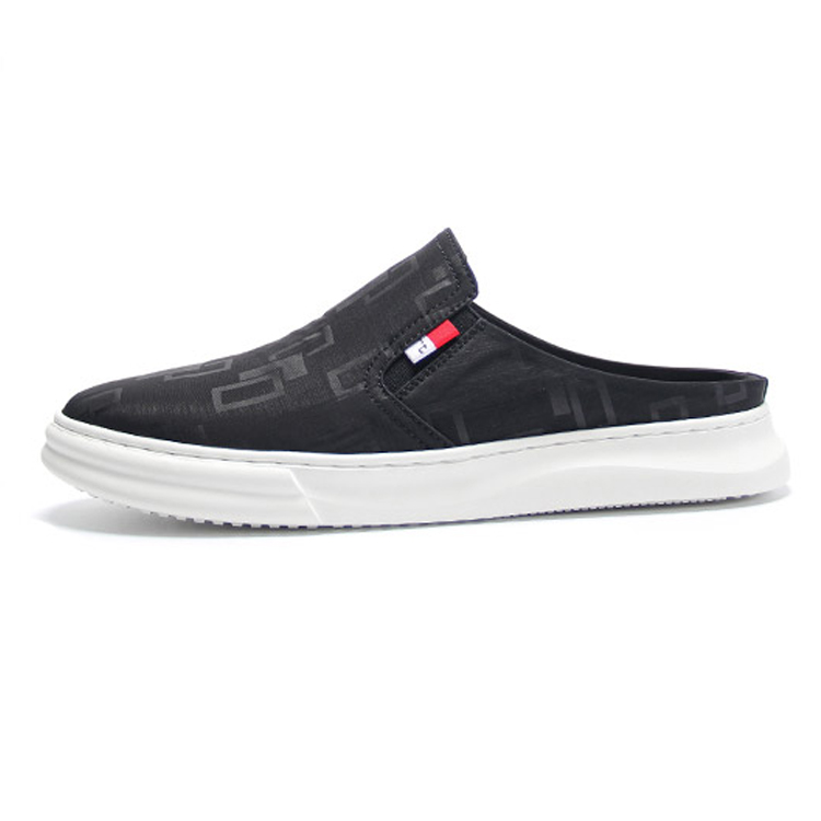 Kemaron Сандалии с закрытым носком, черные, мужские
Kemaron Сандалии с закрытым носком, черные, мужские