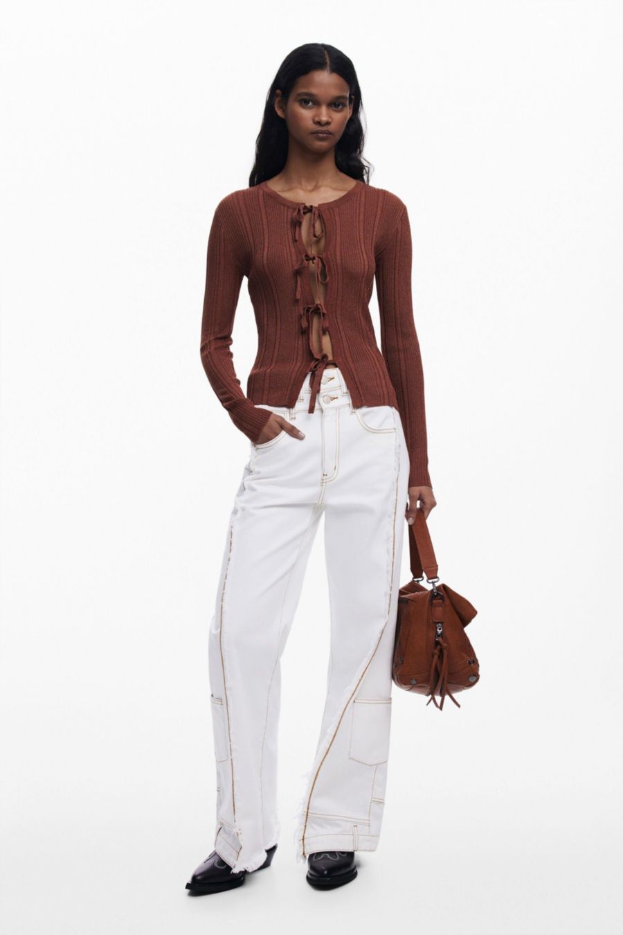 Женский кардиган с блестящим бантом Desigual, Brown
Женский кардиган с блестящим бантом Desigual, Brown