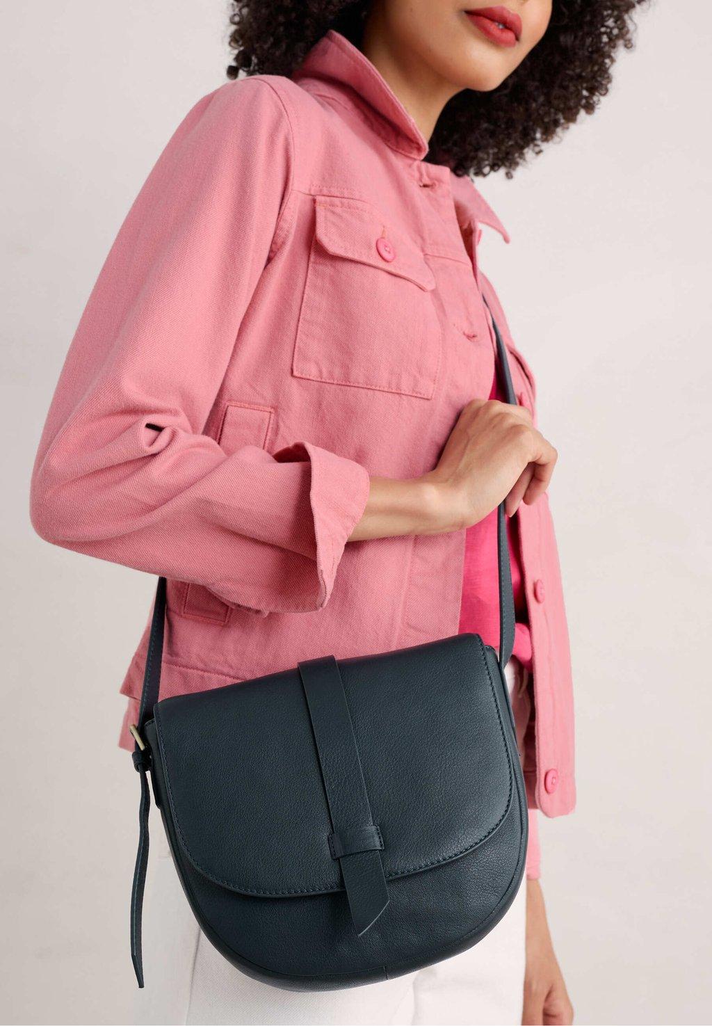 Сумка через плечо BELLEVALIA Seasalt Cornwall, темно-синий
Сумка через плечо BELLEVALIA Seasalt Cornwall, темно-синий