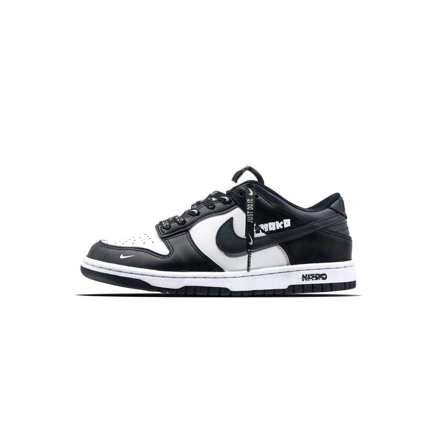 Кроссовки Nike Dunk Skateboarding Shoes Women's Low-top Black/White, черный/белый
Кроссовки Nike Dunk Skateboarding Shoes Women's Low-top Black/White, черный/белый