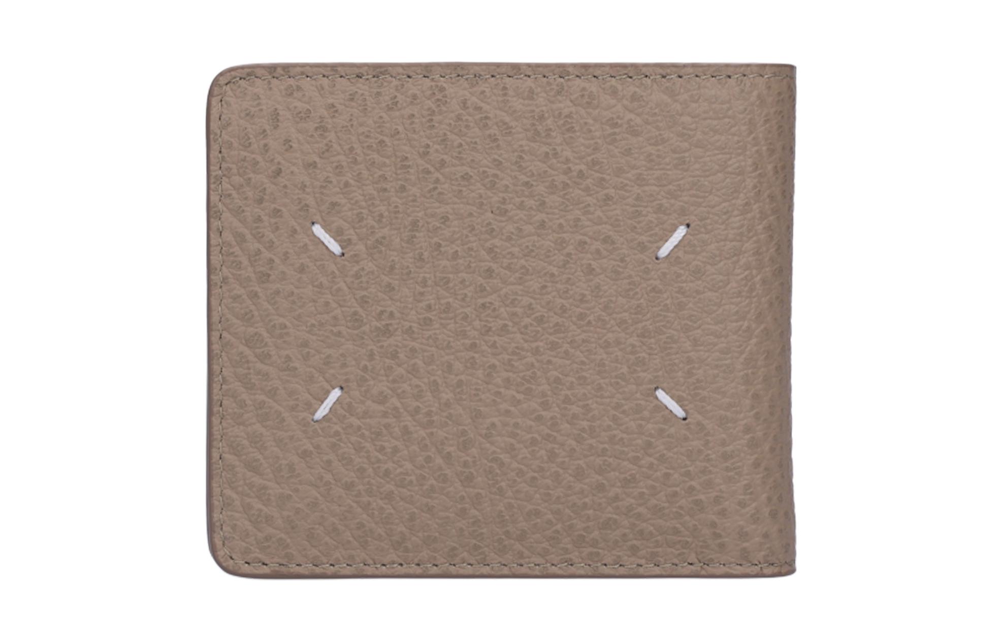 Maison Margiela Кожаный картхолдер для мужчин
Maison Margiela Кожаный картхолдер для мужчин