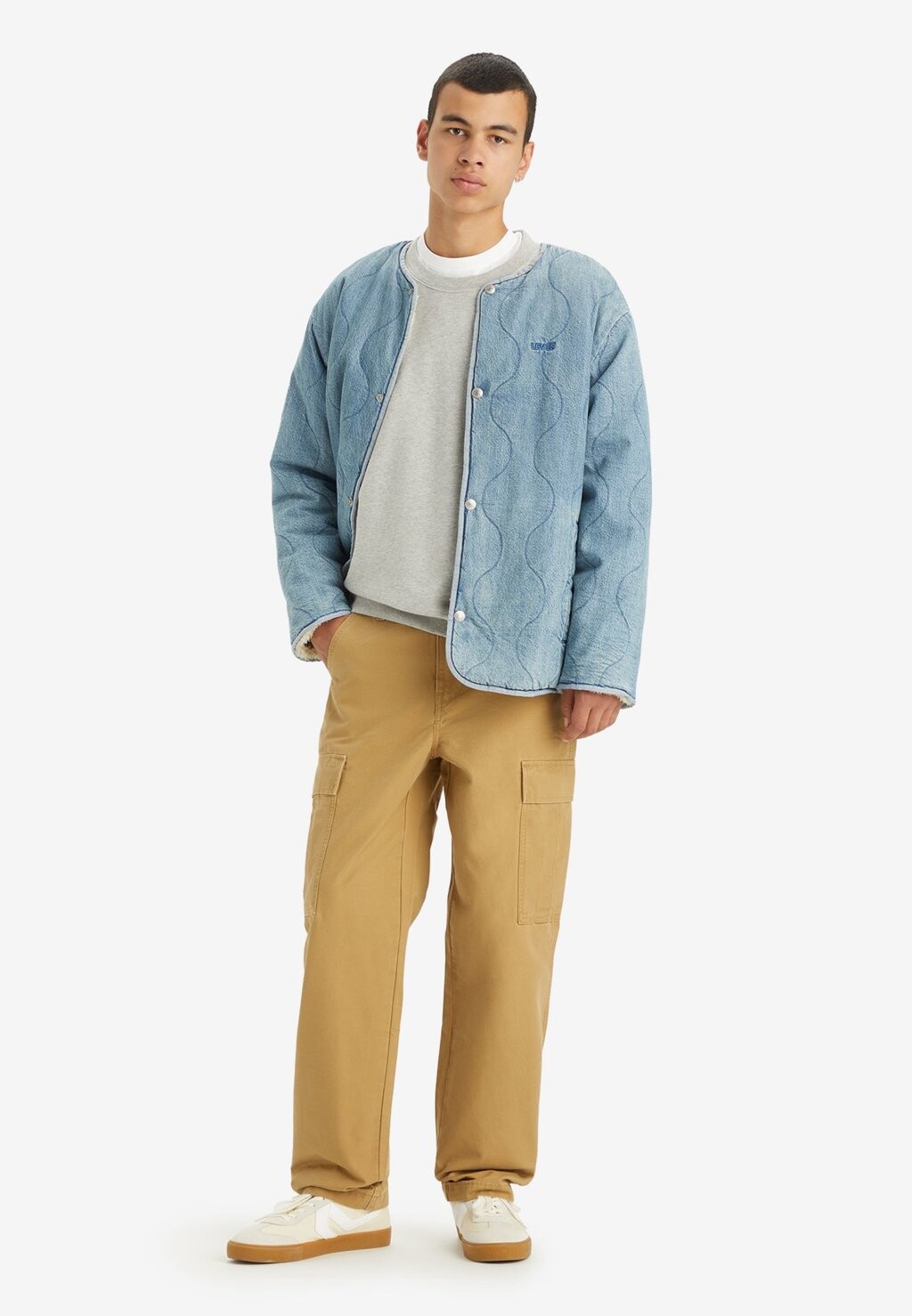 Брюки-карго Straight Levi's, цвет british khaki x canvas
Брюки-карго Straight Levi's, цвет british khaki x canvas