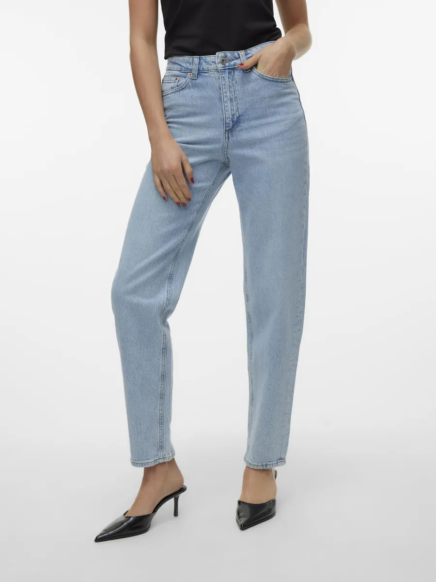 Джинсы Vero Moda с завышенной талией "VMTESSA HR MOM JEANS RA389 GA NOOS", голубой
Джинсы Vero Moda с завышенной талией "VMTESSA HR MOM JEANS RA389 GA NOOS", голубой