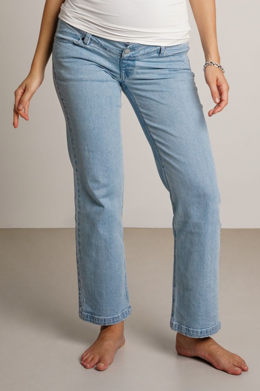 Джинсы прямого кроя Hailey для беременных NOM Maternity, Light Wash
Джинсы прямого кроя Hailey для беременных NOM Maternity, Light Wash