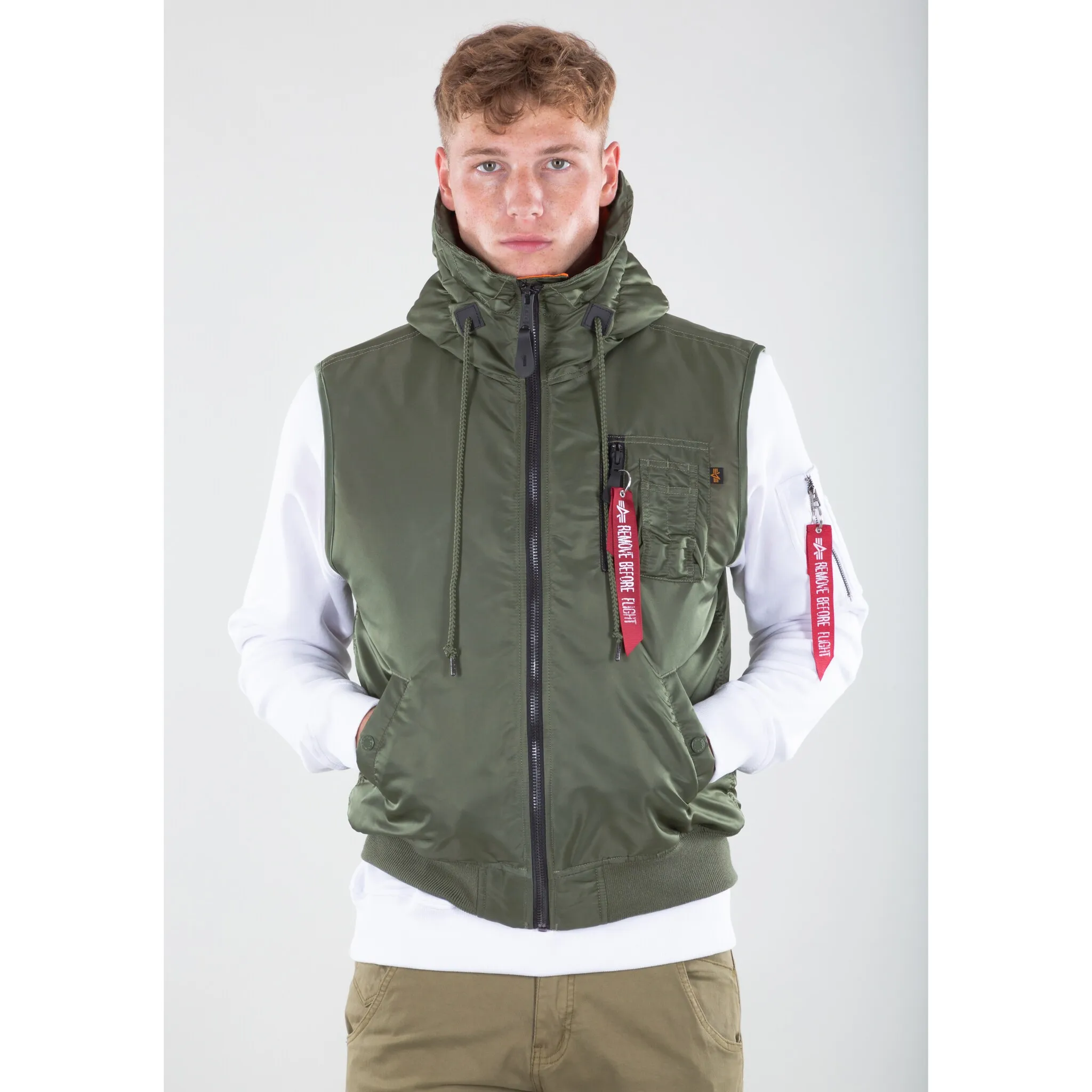 Alpha Industries Блузон " Alpha Industries Мужчины - Жилеты с капюшоном MA-1 Vest", зеленый
Alpha Industries Блузон " Alpha Industries Мужчины - Жилеты с капюшоном MA-1 Vest", зеленый