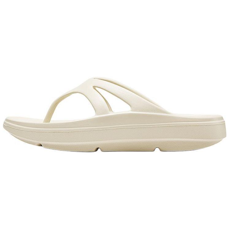 Skechers Мужские шлепанцы свободного кроя бежевого цвета
Skechers Мужские шлепанцы свободного кроя бежевого цвета