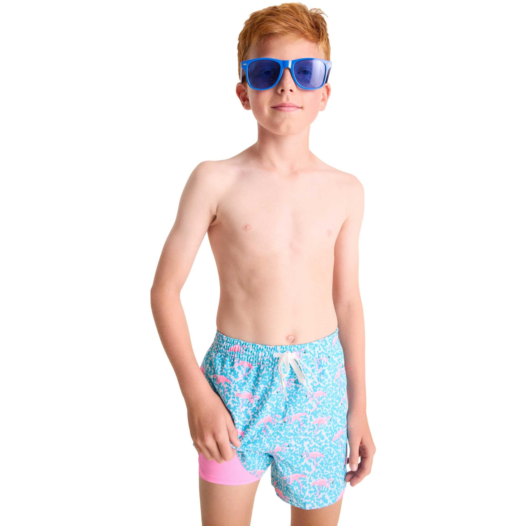 Классические плавки на подкладке "Domingos Are For Flamingos" для мальчиков. Chubbies, Blue Spot w/ Flamingos/Hot Pink
Классические плавки на подкладке "Domingos Are For Flamingos" для мальчиков. Chubbies, Blue Spot w/ Flamingos/Hot Pink