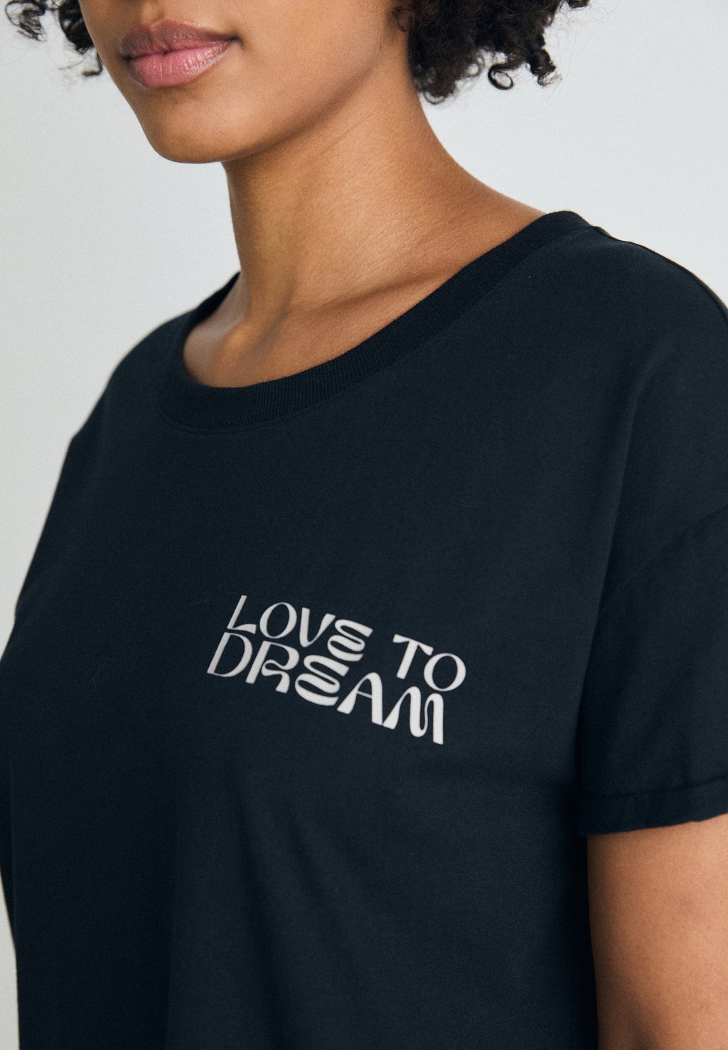 Ночная рубашка NIGHTDRESSES Triumph, черный
Ночная рубашка NIGHTDRESSES Triumph, черный