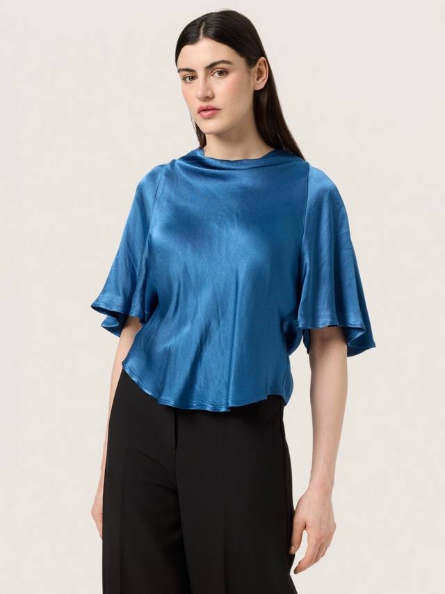 Сатин топ Milu Soaked In Luxury, Ensign Blue
Сатин топ Milu Soaked In Luxury, Ensign Blue