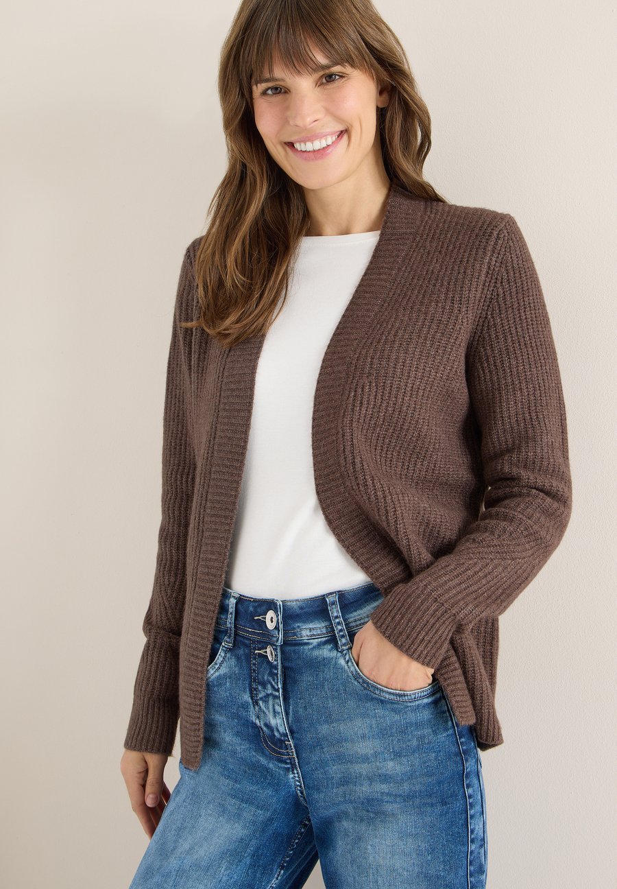 Кардиган Cecil MIT STRUKTUR, Braun/Mottled Brown
Кардиган Cecil MIT STRUKTUR, Braun/Mottled Brown