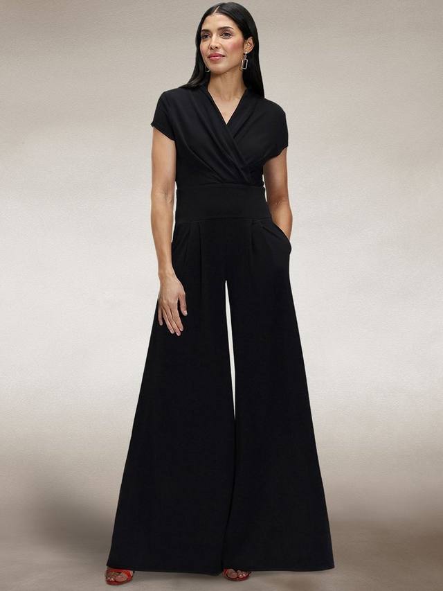 Комбинезон с широкими штанинами и коротким рукавом HotSquash, черный
Комбинезон с широкими штанинами и коротким рукавом HotSquash, черный