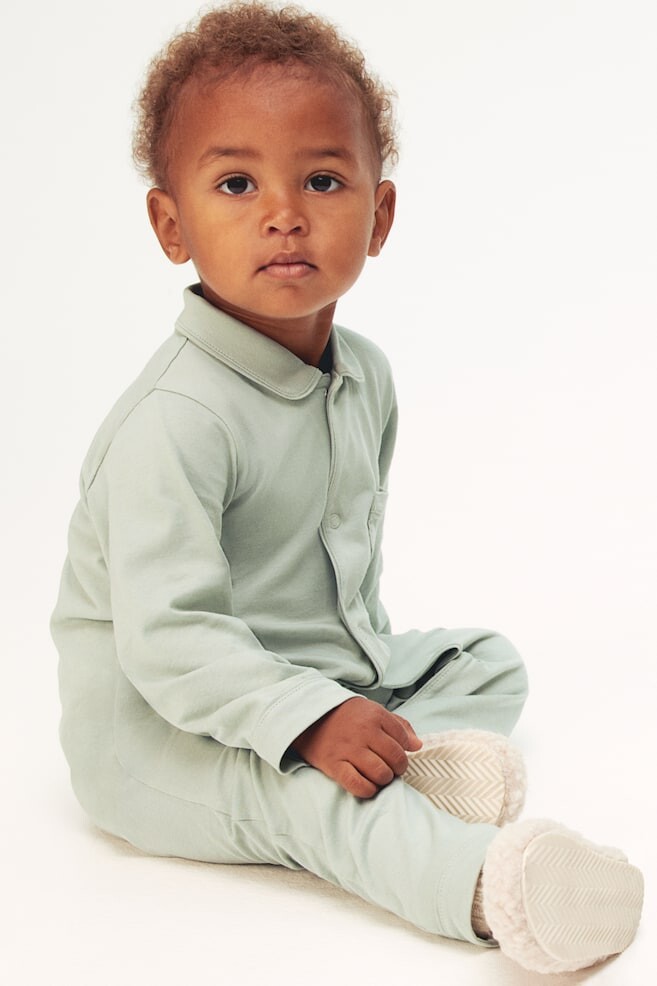 Пижама с воротником H&M, зеленый
Пижама с воротником H&M, зеленый