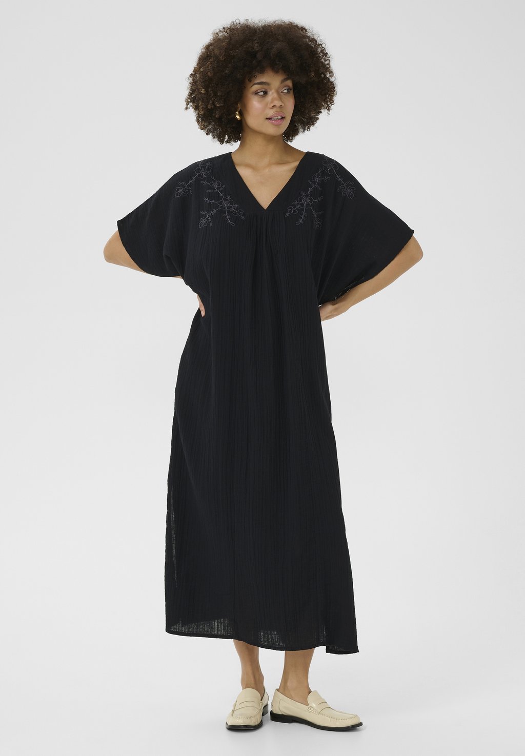 Платье макси CUELLIS ELINA Culture, черный
Платье макси CUELLIS ELINA Culture, черный