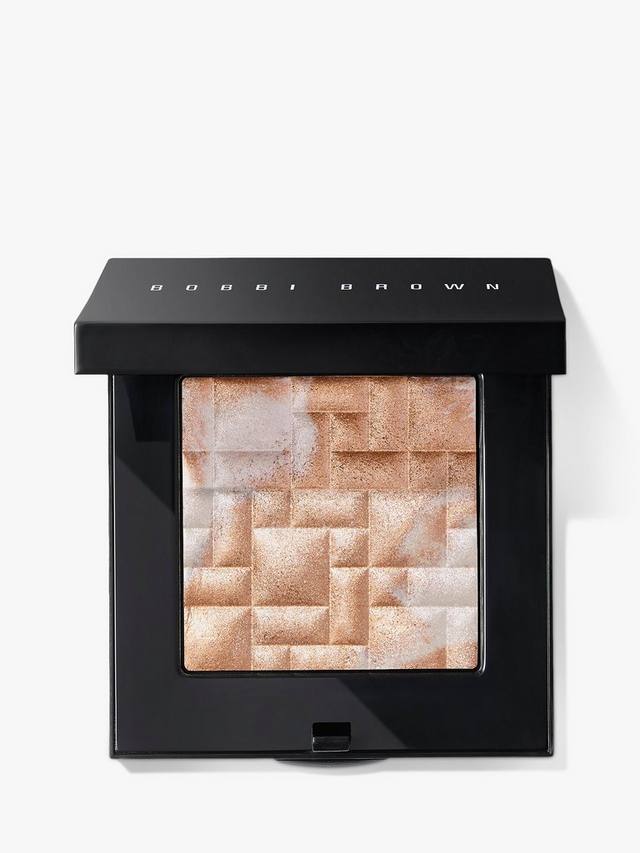 Пудра для хайлайтинга Real Nudes Collection Bobbi Brown, Peach Glow
Пудра для хайлайтинга Real Nudes Collection Bobbi Brown, Peach Glow