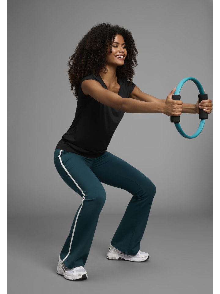 Леггинсы цвета темного бензина FAYN SPORTS
Леггинсы цвета темного бензина FAYN SPORTS