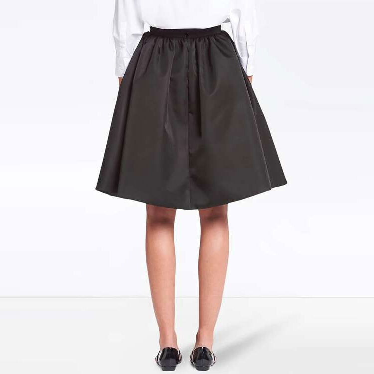 Повседневная длинная юбка женская черная Prada 
Повседневная длинная юбка женская черная Prada