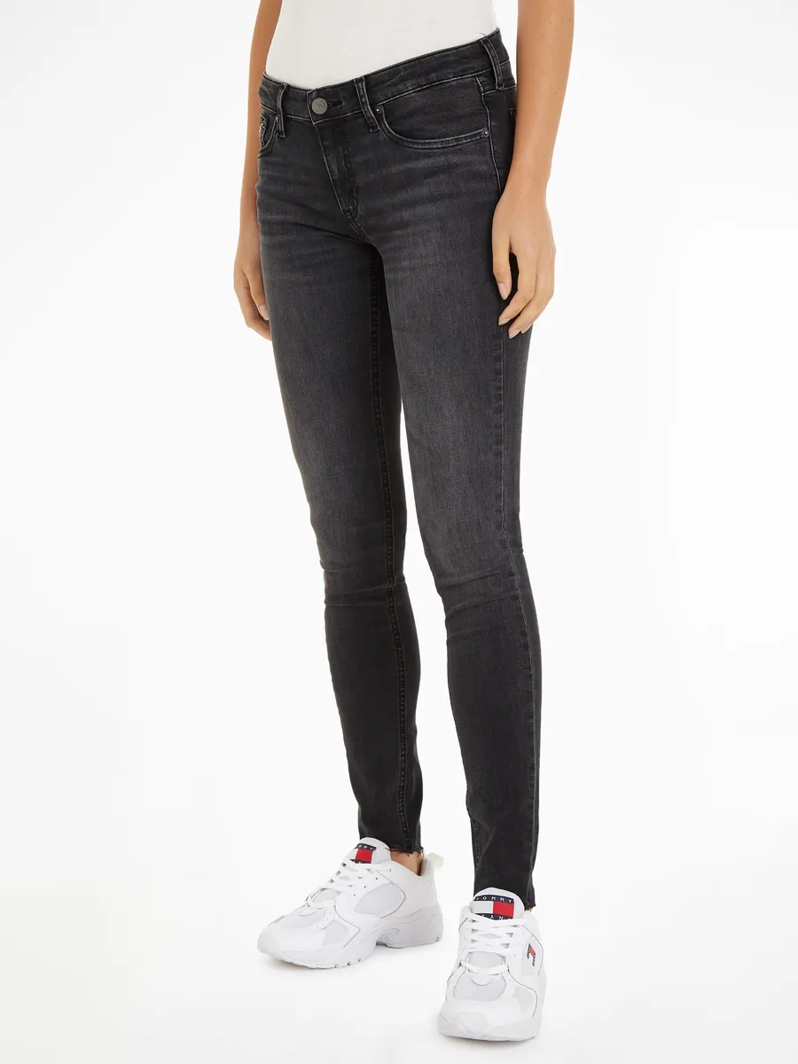 Джинсы узкого кроя Tommy Jeans Skinny Jeans Brands Low Waist Medium Rise с эффектом выцветания, черный
Джинсы узкого кроя Tommy Jeans Skinny Jeans Brands Low Waist Medium Rise с эффектом выцветания, черный