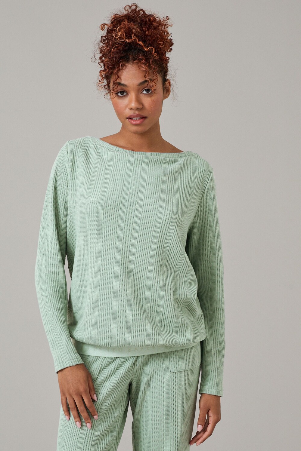 Топ Waffle Lounge с длинными рукавами B By Ted Baker, зеленый
Топ Waffle Lounge с длинными рукавами B By Ted Baker, зеленый