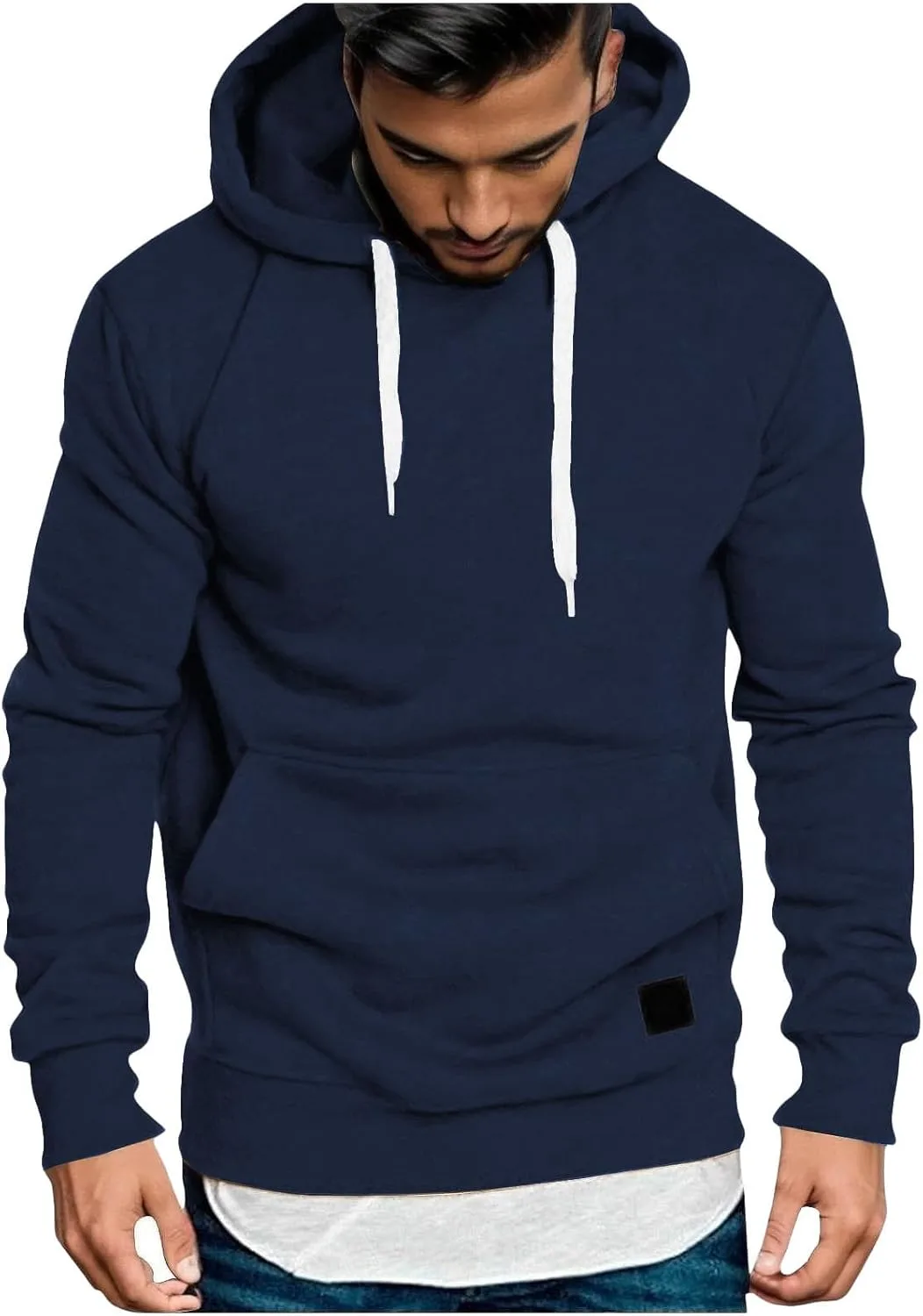 Мужская флисовая толстовка с капюшоном и карманами
Мужская флисовая толстовка с капюшоном и карманами