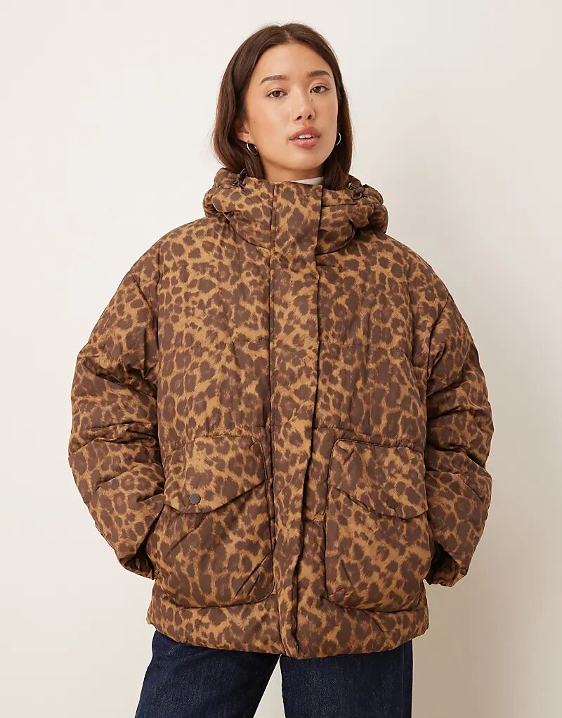 Куртка-пуховик JJXX с леопардовым принтом в нескольких цветах
Куртка-пуховик JJXX с леопардовым принтом в нескольких цветах